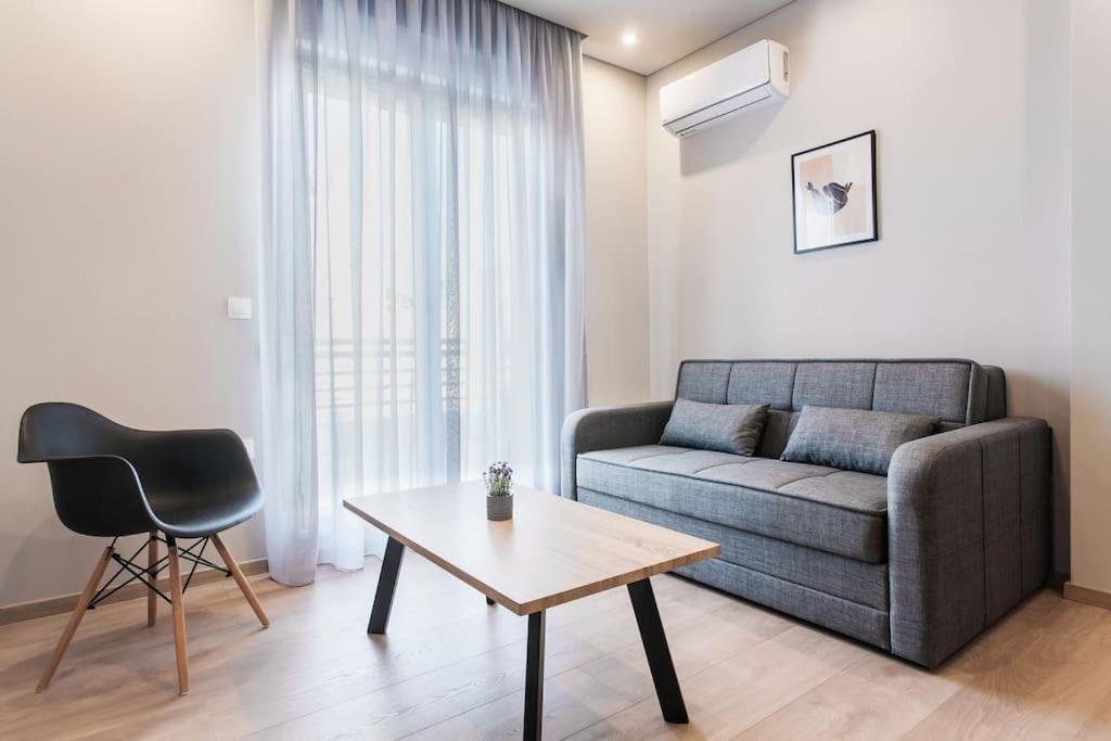 Piraeus Deluxe 2Bdr Apt - Near Metro And Port Экстерьер фото