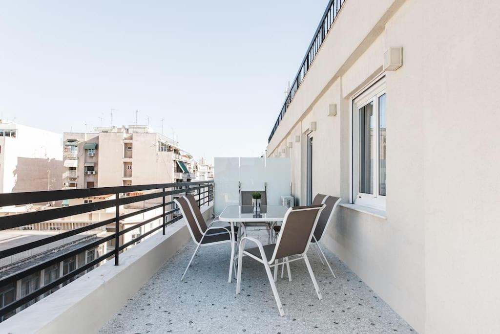Piraeus Deluxe 2Bdr Apt - Near Metro And Port Экстерьер фото